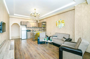 Boulevard Side Apartment